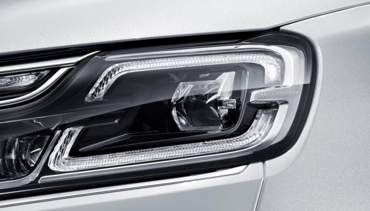 特的极致天窗工艺新葡京遇见伟巴斯(图25)