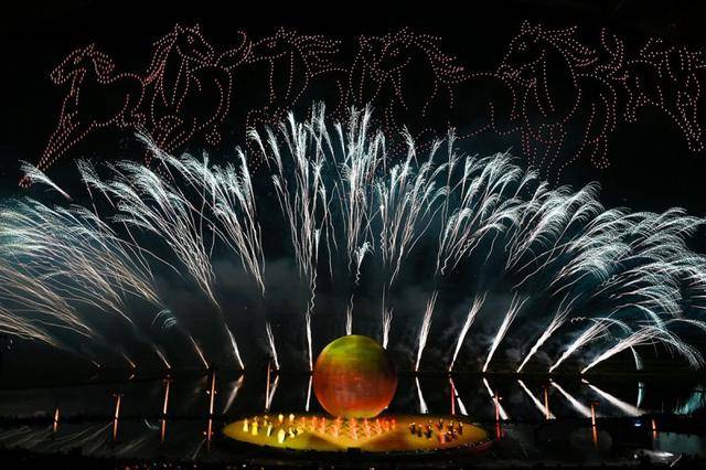 烟花“进化”到这样了 山水洲城记澳门新葡京app万万没想到！浏阳(图4)